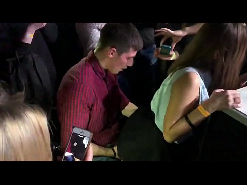 ❤️ sex tūturu i roto i te nightclub Russian. 18-tau-tawhito Russian kotiro i roto i te nono me te tara fucked i roto i te nightclub ❤️ Porno i mi.mass-pr.ru ️❤